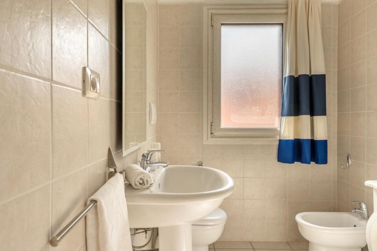 Residence A Golfo Di Marinella A 450 Mt Dal Mare Εξωτερικό φωτογραφία